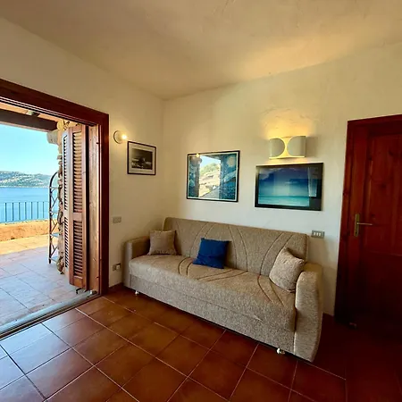 Punta Est - Trilo Corallo Piscina E Vista Mare *